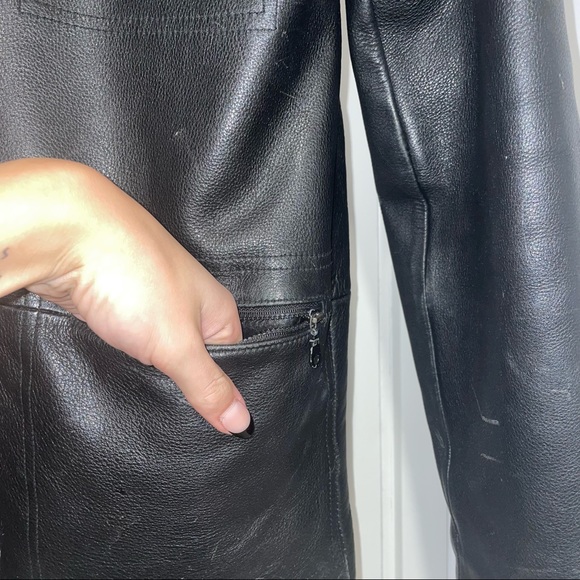 Vintage Danier real leather jacket - Picture 6 of 9